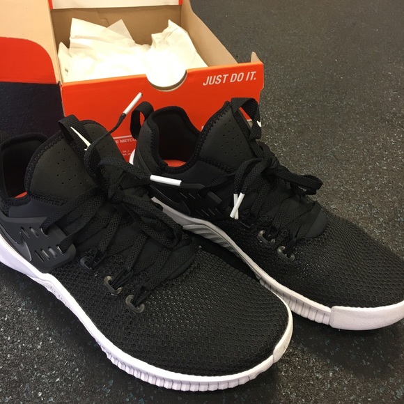 NIKE FREE X METCONS (M8/ W9.5) BRAND NEW WITH BOX - Picture 6 of 8